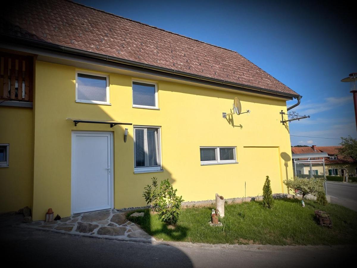 Gasthof Wachmann Ferienwohnung Weiz Bagian luar foto